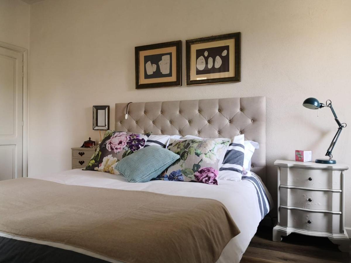 Il Borgo Villa Capolona Luaran gambar